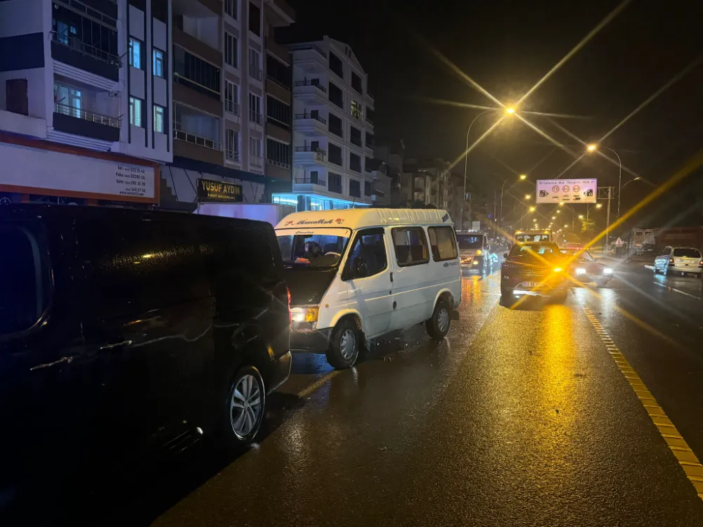 Ünye Devlet Sahil Yolunda Zincirleme Kaza