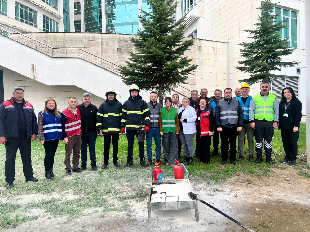 Ünye Devlet Hastanesi’nde Yangın Güvenliği Eğitimi ve Tatbikat Gerçekleştirildi