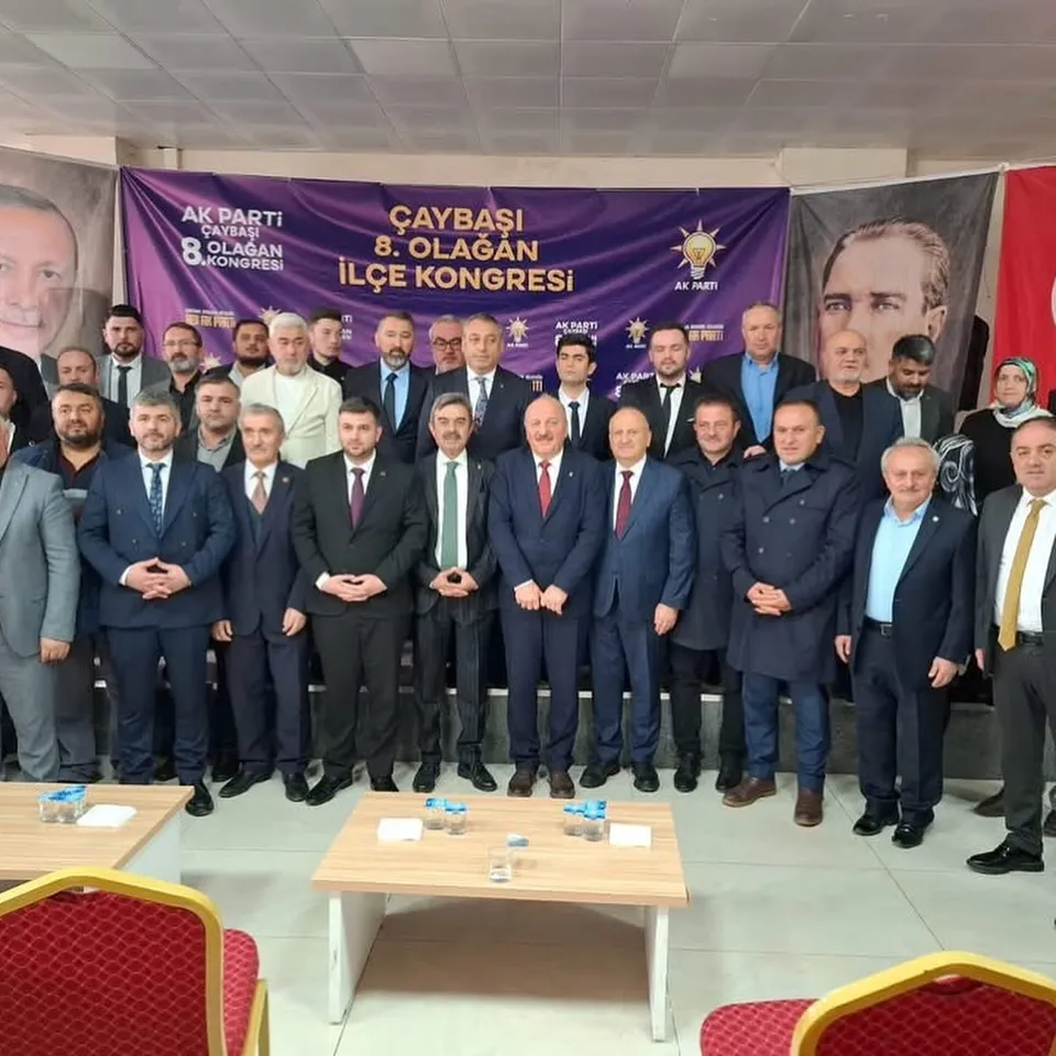 AK PARTİ ÇAYBAŞI 8. OLAĞAN KONGRESİNDE NİHAT ÇALIK İLÇE BAŞKANI SEÇİLDİ.