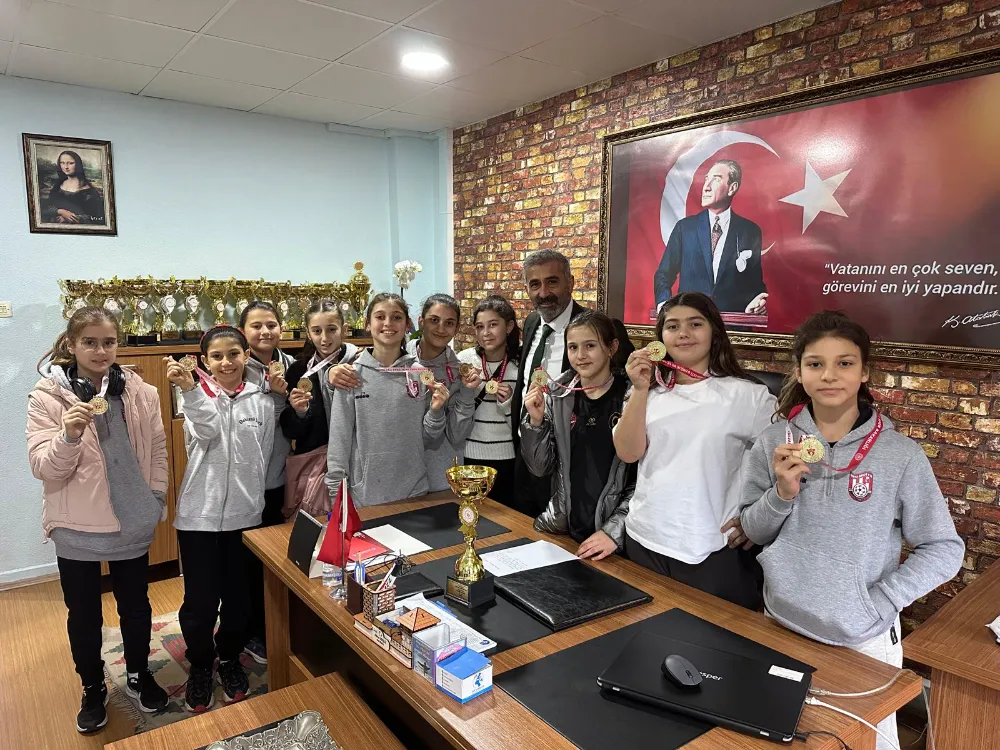 Ünye Atatürk Ortaokulu Voleybol’da İl Şampiyonu Oldu