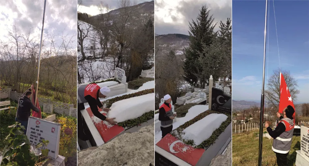 Şehit mezarlarında Kur’an-ı Kerim tilaveti okunarak dualar ediliyor.