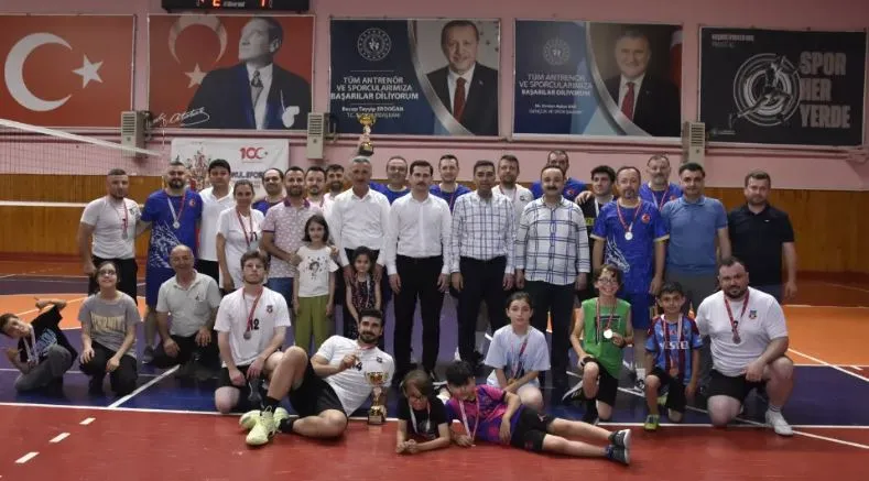 Voleybolun şampiyonu Ordu İl Emniyet Müdürlüğü…