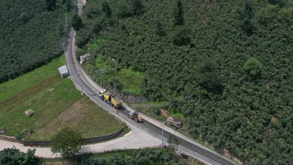 BÜYÜKŞEHRİN YOL SEFERBERLİĞİ SÜRÜYOR