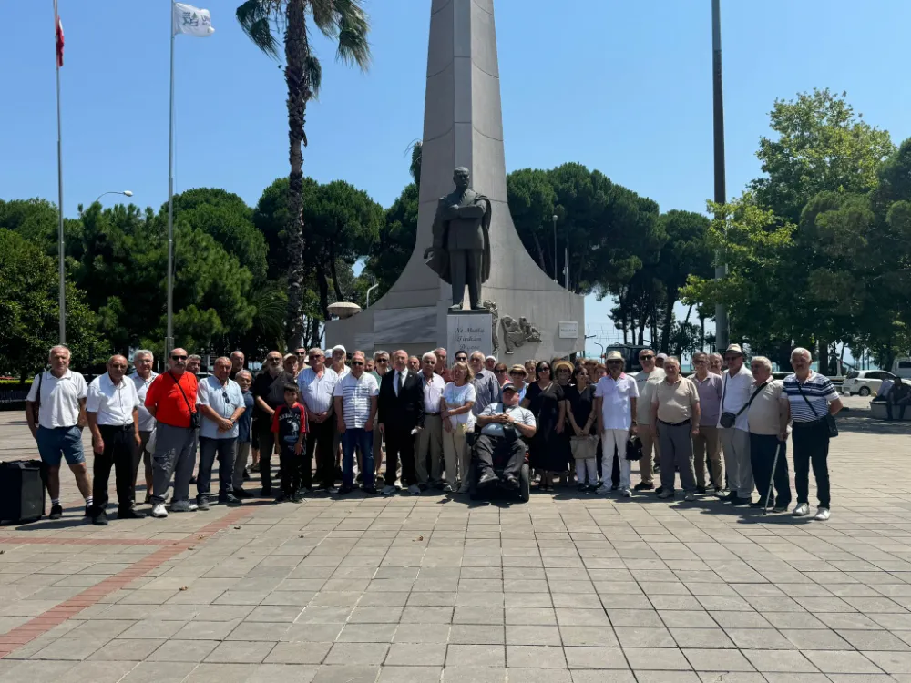 CHP  “ÇOCUKLARIMIZI VE GENÇLERİMİZİ AKP’NİN KARANLIĞINA TESLİM ETMEYECEĞİZ”