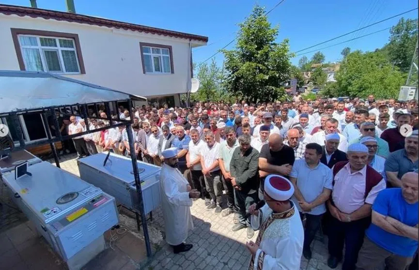 SON YOLCULUKLARINA UĞURLANDILAR...