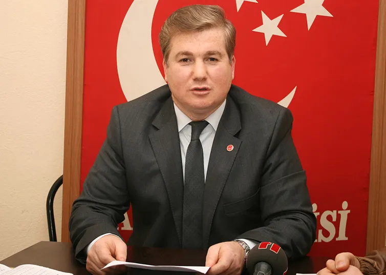 ÖZGÜR ŞAHİN 