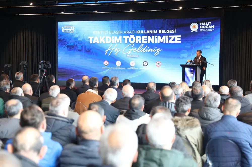 ‘Kent İçi Ulaşım Aracı Kullanım’ belgeleri düzenlenen törenle takdim edildi.