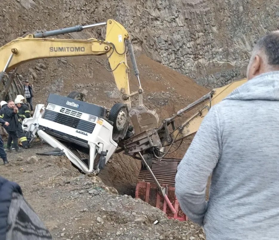 FECİ KAMYON KAZASI: 1 ÖLÜ!