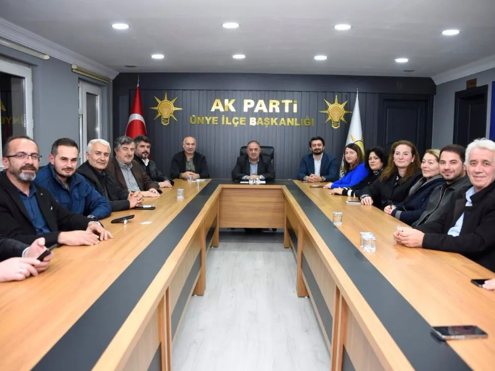 AK PARTİ ÜNYE TEŞKİLATI HAFTALIK ÇALIŞMALARINI DEĞERLENDİRDİ