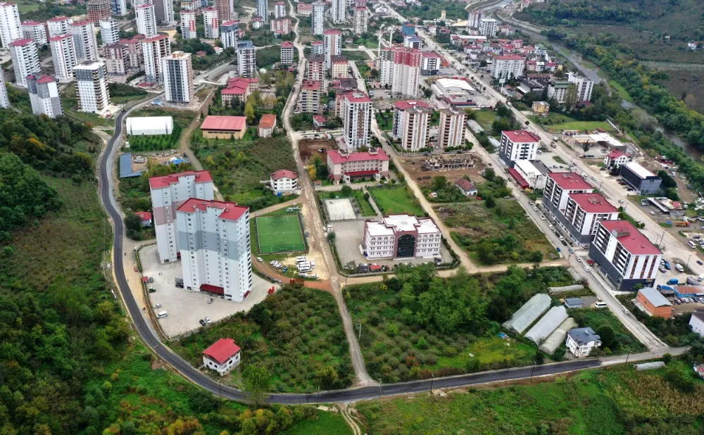 OKUL VE DOLMUŞ YOLU GÜZERGAHI ASFALTLANDI