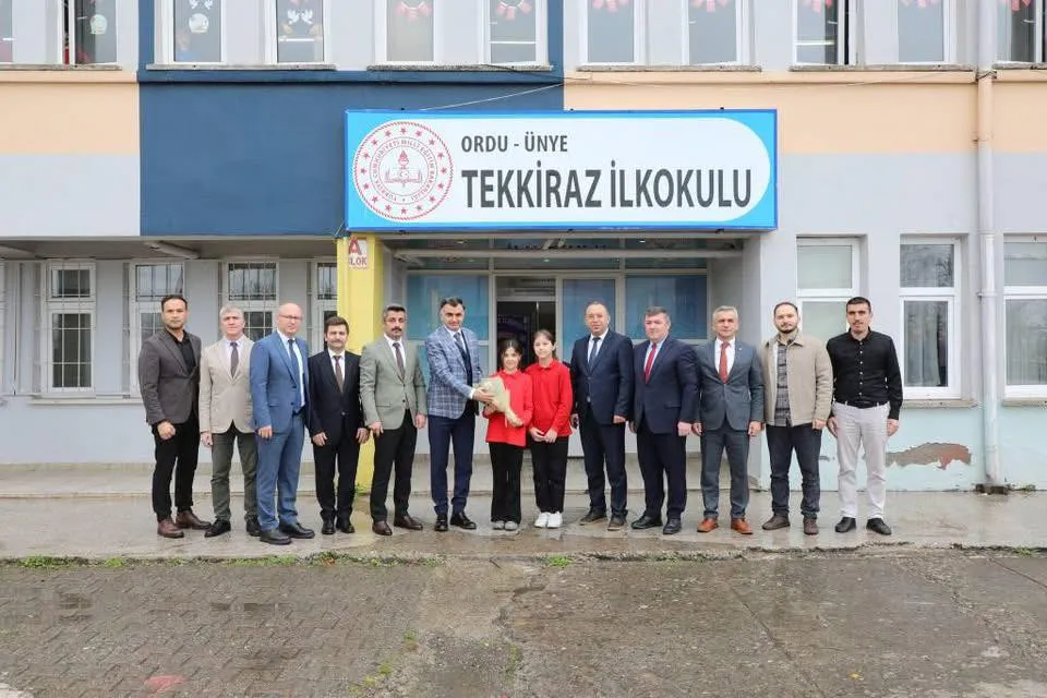 Vargeloğlu’ndan Ünye’de Okul Ziyaretleri..