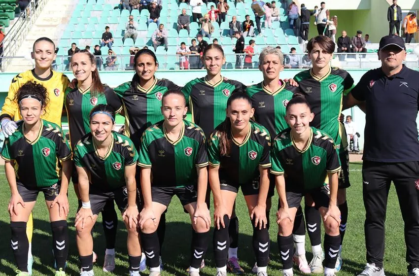 ÜNYE KADIN SPOR, MAÇA ÇIKMADAN 3 PUANIN SAHİBİ OLDU