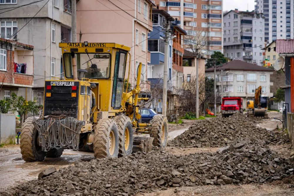 FATSA KURTULUŞ MAHALLESİ’NDE ALT YAPI SEFERBERLİĞİ