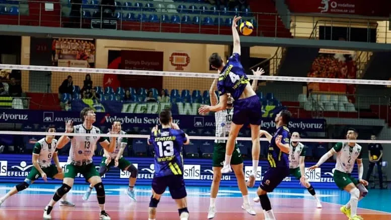 AKKUŞ, FENERBAHÇE’YE MAĞLUP OLDU...