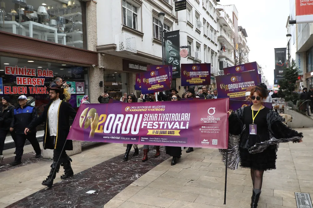 TİYATRONUN KALBİ ORDU’DA ATIYOR