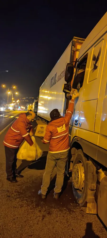 Türk Kızılay Ordu Şubesi’nden Tır Şoförlerine Destek