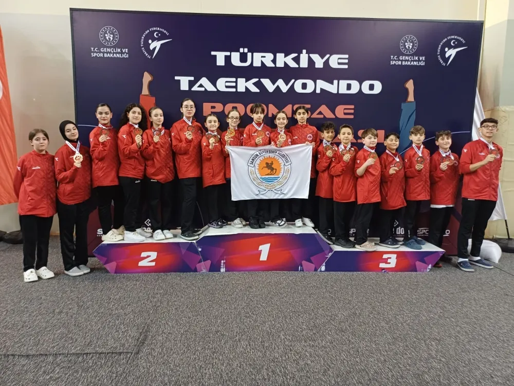 Samsun Büyükşehir Belediyesi Türkiye Taekwondo Poomsae Şampiyonası’ndaki başarısı ile şehri gururlandırdı.
