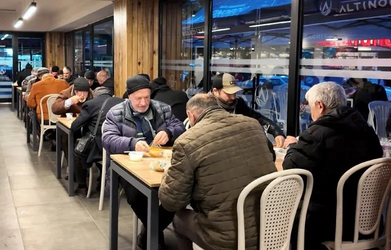 Altınordu’da ‘Askıda İftar’ uygulaması başladı.