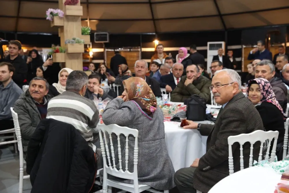 BAŞKAN GÜLER ORUCUNU ORDU’DAKİ İŞİTME ENGELLİLERLE AÇTI