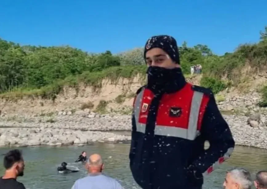 ÜNYELİ JANDARMA ASTSUBAY HAKAN FİDAN, AKÇAY DERESİNDE HAYATINI KAYBETTİ...