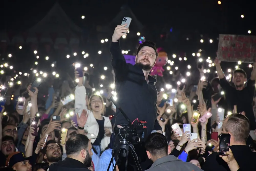 Sakarlı Hıdırellez Festivali Ekin Uzunlar Konseriyle Zirve Yaptı!