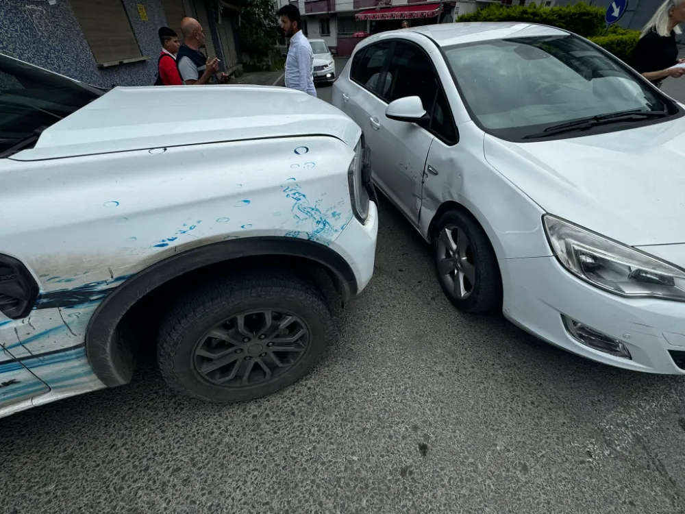 SABIKALI KAVŞAKTA ÜST ÜSTE İKİNCİ KAZA!