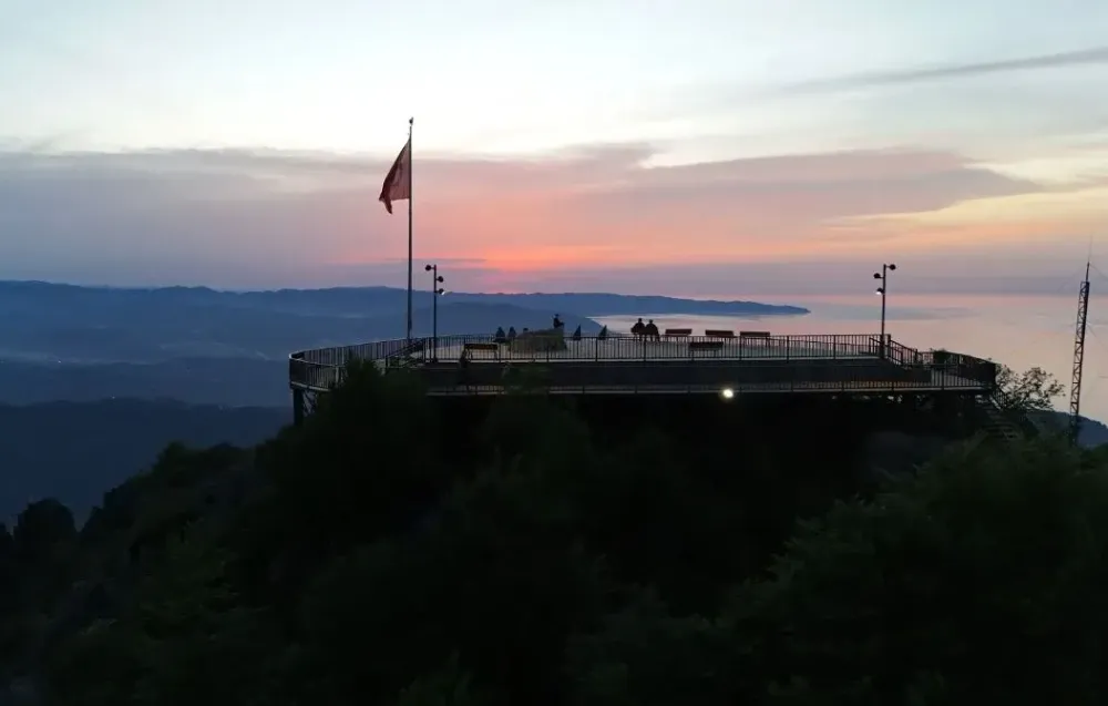 Yoroz Kent Ormanı, Yaz Akşamlarının Vazgeçilmezi…
