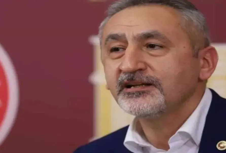 CHP’Lİ ADIGÜZEL: “TEK TELEFONLA HER VATANDAŞA ULAŞIYORUM”
