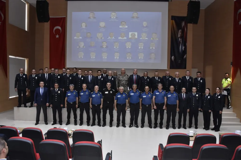 BİR ÜST RÜTBEYE TERFİ TÖRENİ YAPILDI...