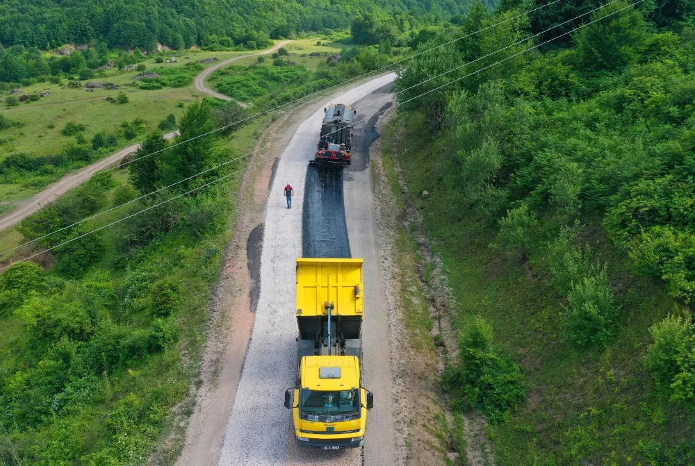PELİTÖZÜ MAHALLESİNE ASFALT KONFORU…