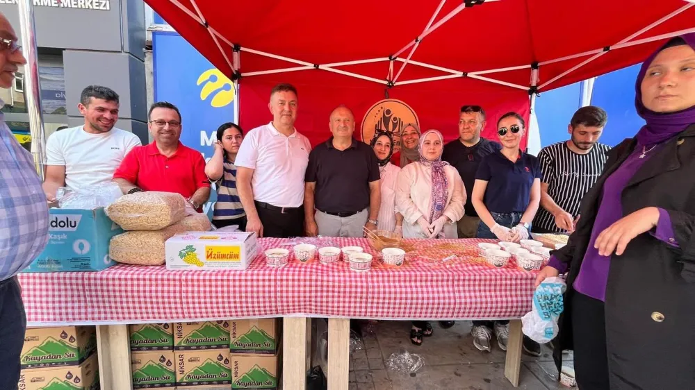 Ünye’de 3 Bin 500 Kişilik Aşure İkramı