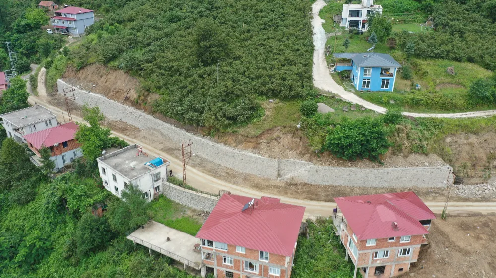 ÇİSELİ ŞELALESİNE GÜVENLİ YOL