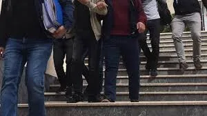 Araması Bulunan 37 Kişi Yakalandı