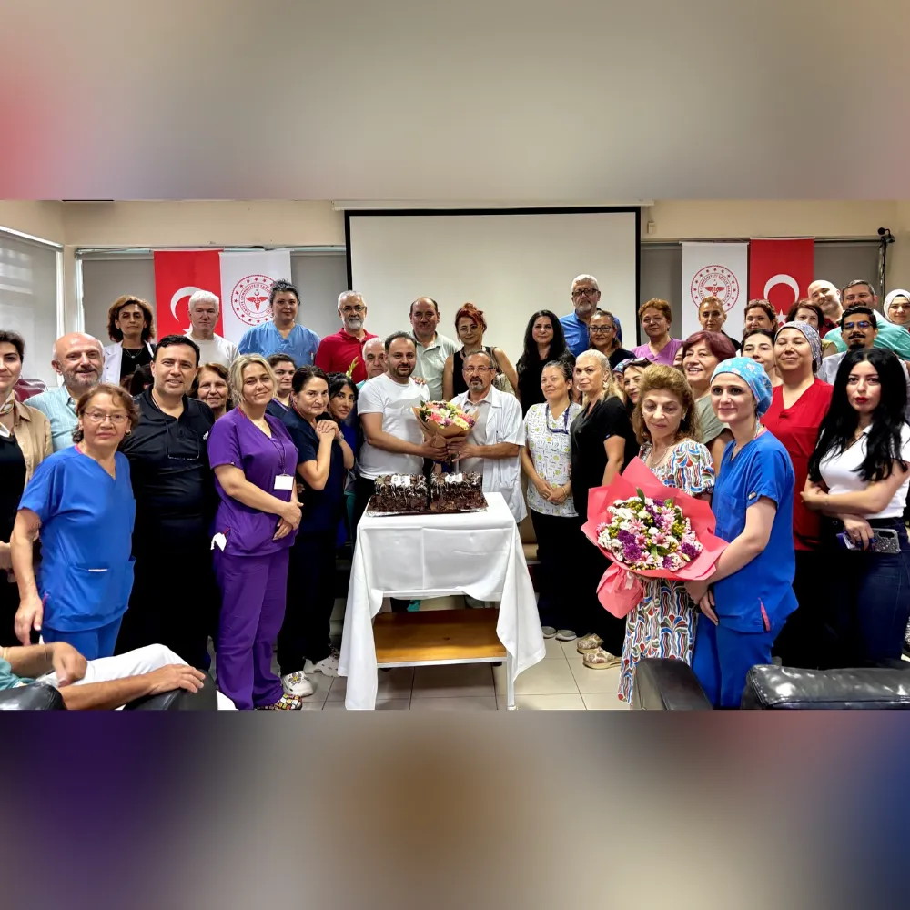 Dr. Öztürk için duygusal bir veda töreni düzenlendi. 