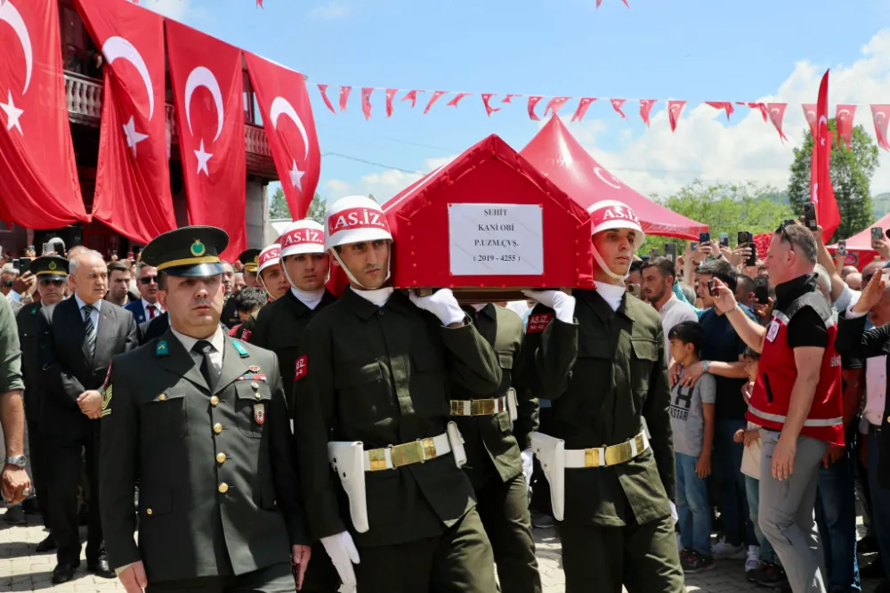 ŞEHİDİMİZ SON YOLCULUĞUNA UĞURLANDI…