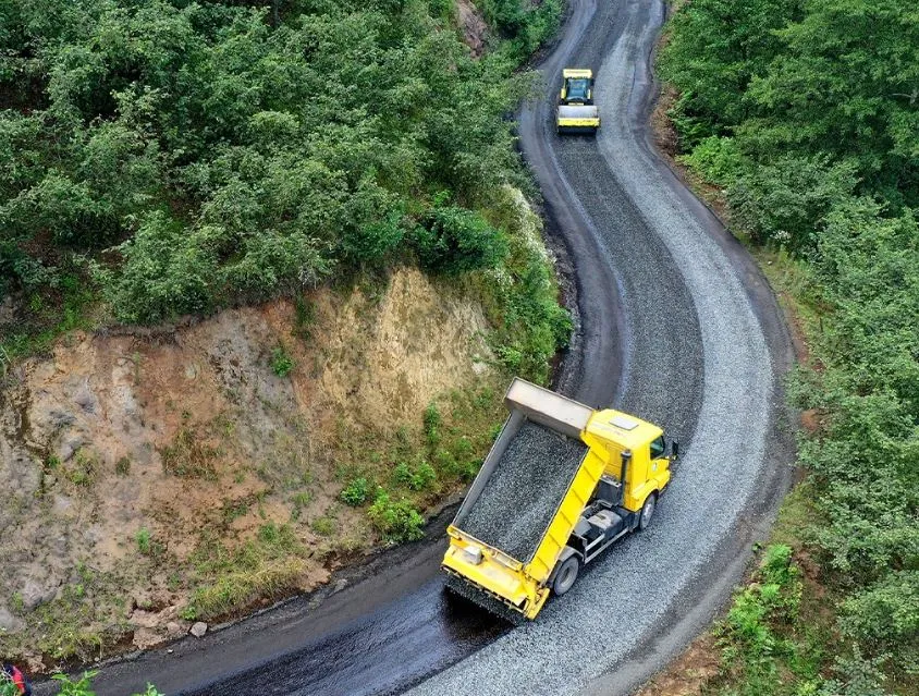 ORDU-SAMSUN SINIRI ASFALTLA BULUŞTU
