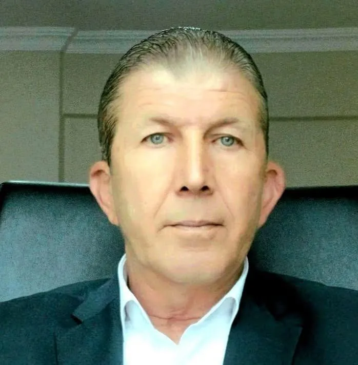 Öztürk, CHP Üyeliğinden İstifa Etti.
