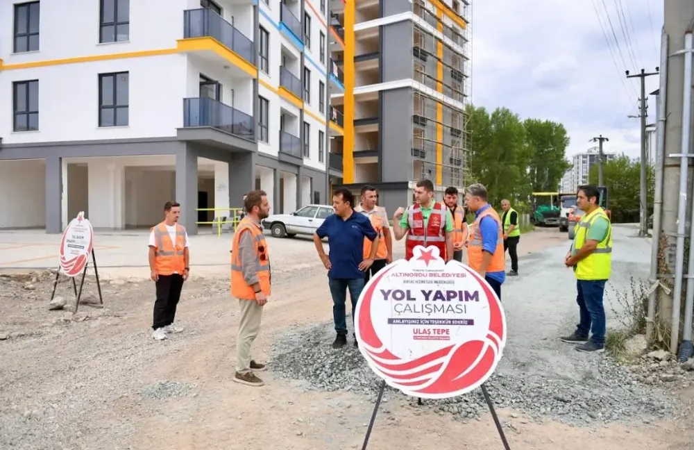 Cumhuriyet Mahallesi’nde Yol Çalışmaları Devam Ediyor