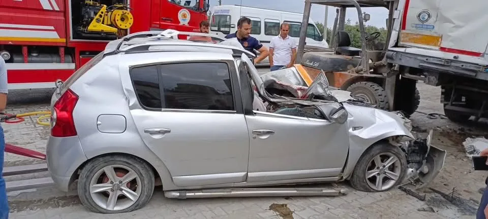 TERME’DE FECİ KAZA: 1 ÖLÜ, 3 YARALI