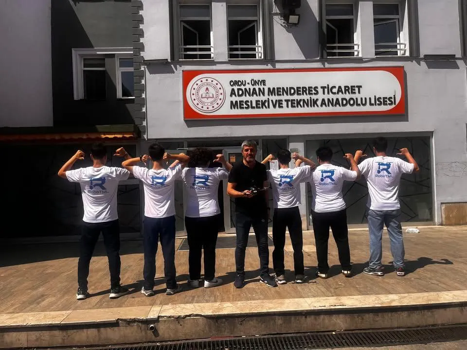 ÜNYE ADNAN MENDERES TİCARET MTAL TEKNOFEST FİNALLERİNDE