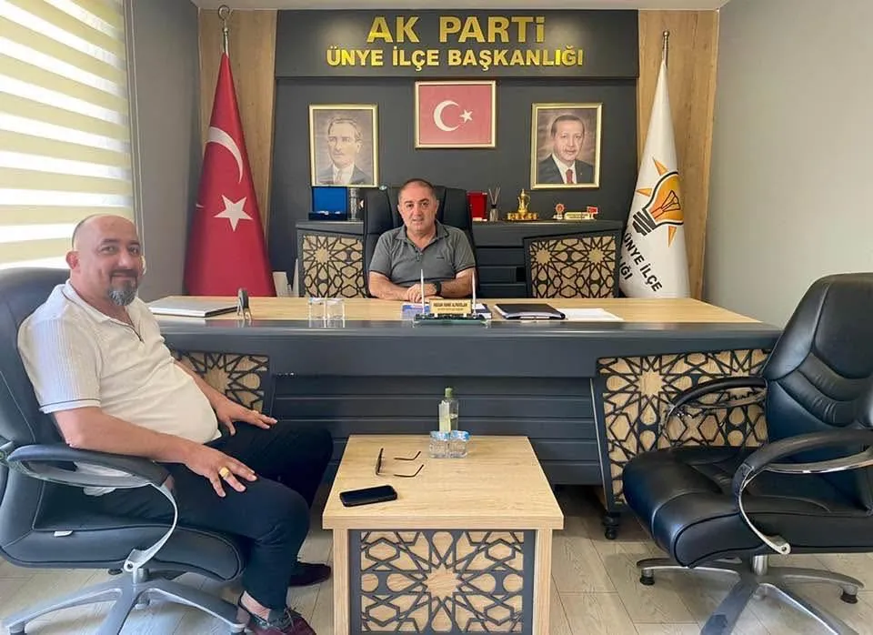 Başkan Alparslan, Komisyoncular Derneği Başkanı Dal ile bir araya geldi.