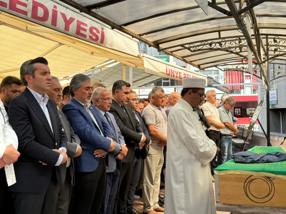 ZEKAİ KIRAN DUALARLA SON YOLCULUĞUNA UĞURLANDI